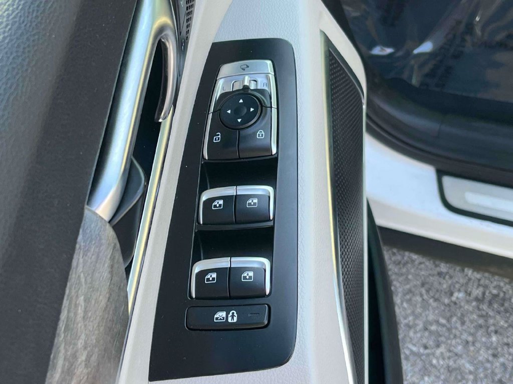 Used 2020 Kia Telluride SX FWD image 16