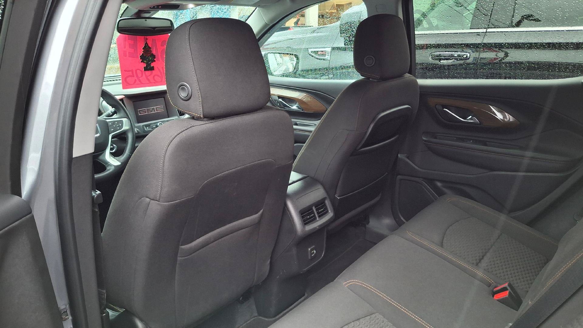 Used 2020 GMC Terrain SLE w/ Driver Convenience Package AWD/4WD image 8