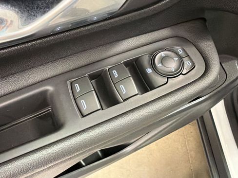 Used 2023 GMC Terrain AT4 AWD/4WD image 12