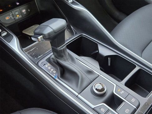 New 2026 Kia Sorento S w/ S Panoramic Sunroof Package FWD image 17