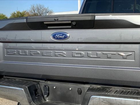 Used 2022 Ford F250 Lariat w/ Lariat Ultimate Package AWD/4WD image 28