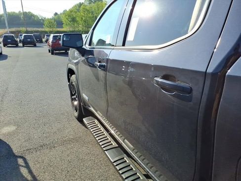 Used 2023 GMC Sierra 1500 Elevation AWD/4WD image 9