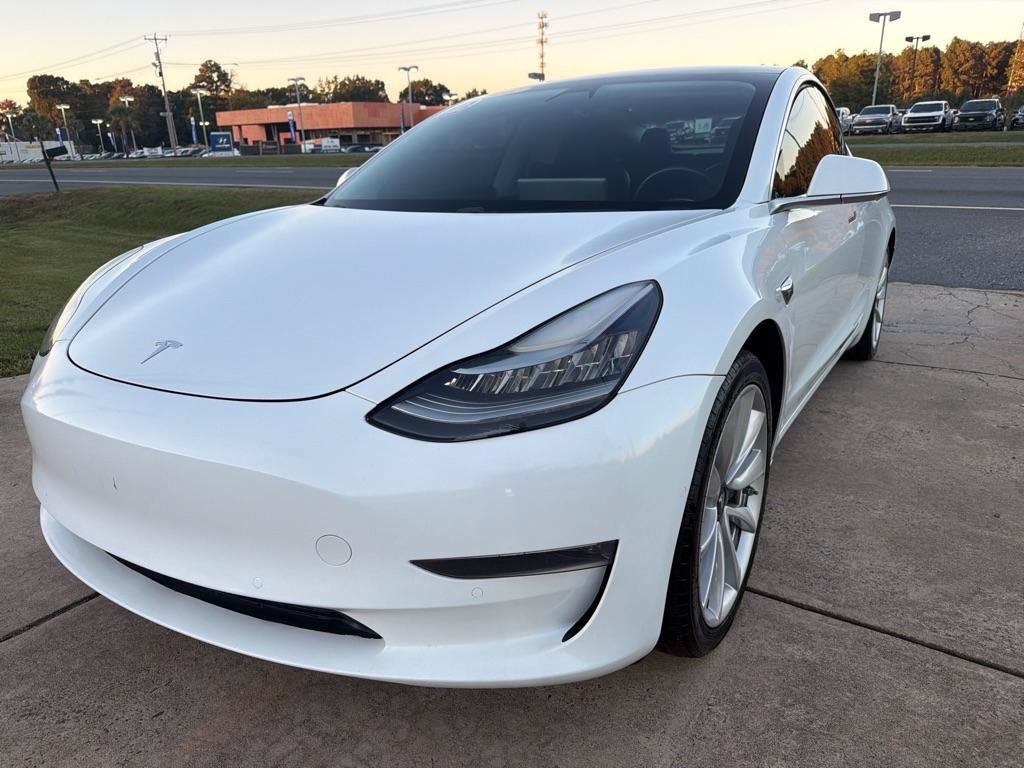 Used 2018 Tesla Model 3 Long Range RWD image 4