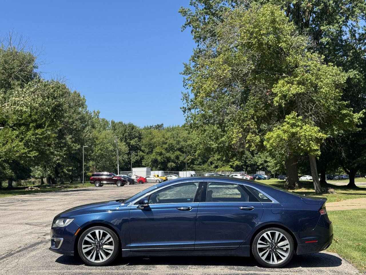 Used 2017 Lincoln MKZ Reserve w/ Climate Package AWD/4WD image 10