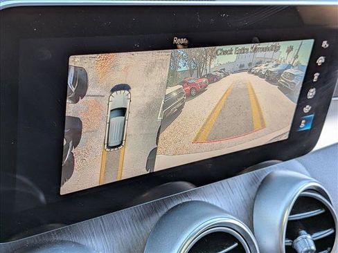 Used 2021 Mercedes-Benz GLC 300 image 13