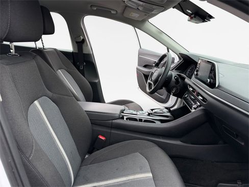 Used 2022 Hyundai Sonata SE image 26