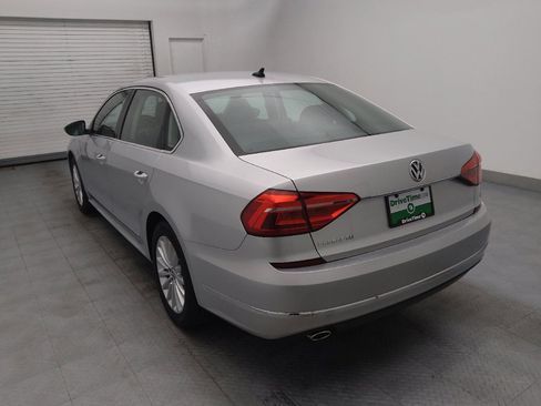 Used 2016 Volkswagen Passat 1.8T SE image 5