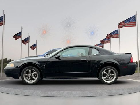 Used 2001 Ford Mustang GT Premium RWD image 4
