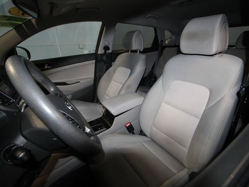 Used 2017 Hyundai Tucson SE image 4