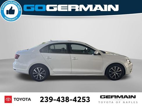Used 2017 Volkswagen Jetta SE FWD image 9