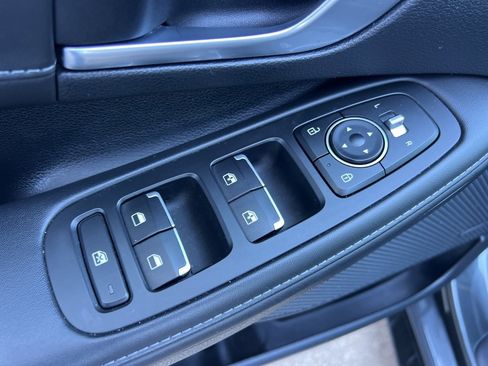 Used 2021 Hyundai Sonata Limited w/ Preferred Accessory Package image 24