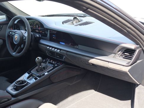Certified 2026 Porsche 911 GT3 RWD image 24