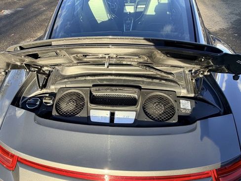 Used 2015 Porsche 911 Carrera 4S image 31