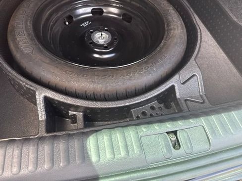 Used 2016 Volkswagen Tiguan SE AWD/4WD image 13