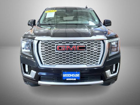Used 2023 GMC Yukon XL Denali AWD/4WD image 2