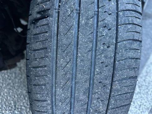 Used 2010 Nissan Sentra 2.0 SL w/ Premium Plus Pkg image 11