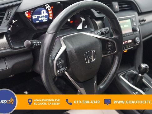 Used 2018 Honda Civic Sport image 18