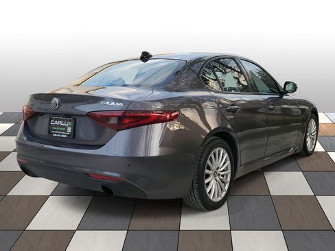 Used 2023 Alfa Romeo Giulia Sprint image 4