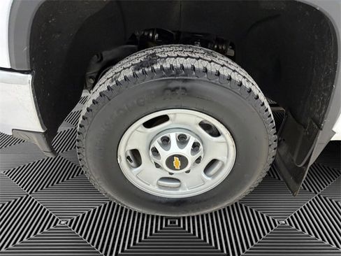 Used 2021 Chevrolet Silverado 2500 W/T w/ WT Fleet Convenience Package image 9