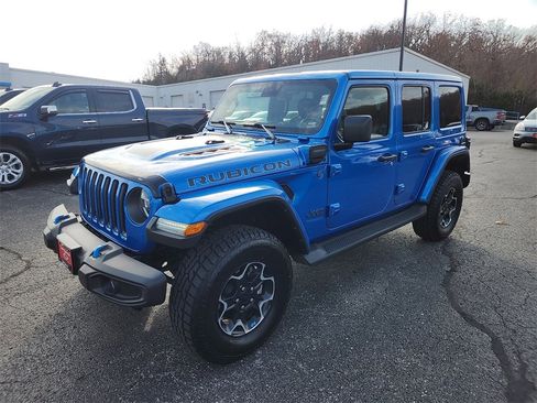 Used 2022 Jeep Wrangler Unlimited Rubicon 4xe w/ Cold Weather Group image 4
