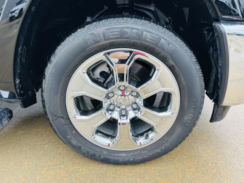 Used 2025 RAM 1500 Big Horn AWD/4WD image 40