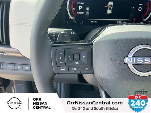 New 2026 Nissan Pathfinder SL FWD image 19