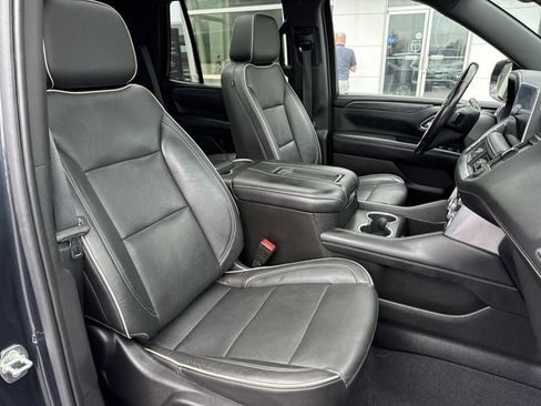 Used 2021 GMC Yukon SLT w/ SLT Luxury Plus Package AWD/4WD image 28
