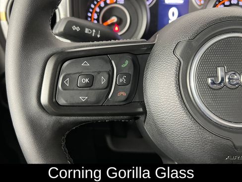 Used 2025 Jeep Wrangler Sport image 20