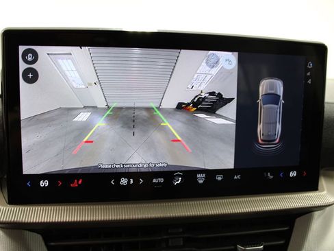 Used 2025 Ford Explorer Active image 38