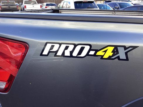 Used 2015 Nissan Titan PRO-4X AWD/4WD image 21
