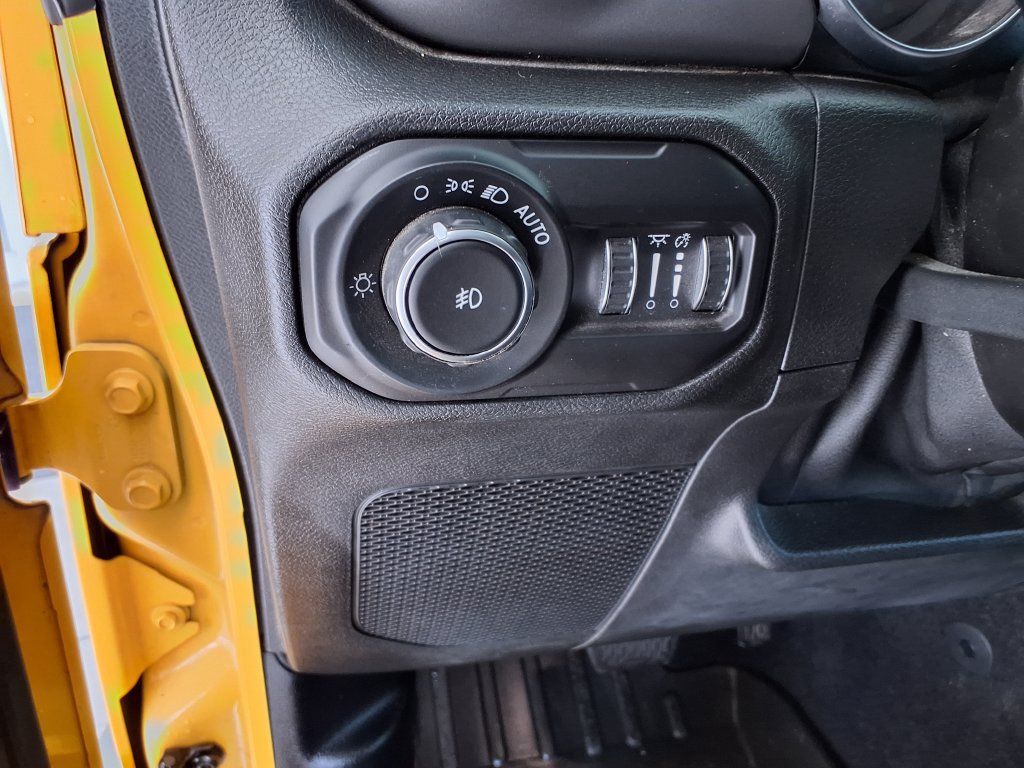 Used 2021 Jeep Wrangler Sport AWD/4WD image 21