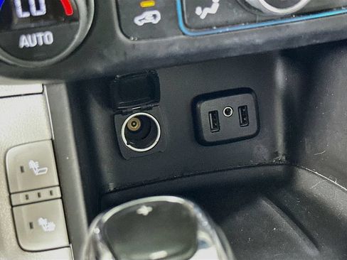 Used 2019 GMC Acadia SLT FWD image 32