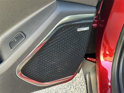 New 2025 GMC Acadia Elevation image 20