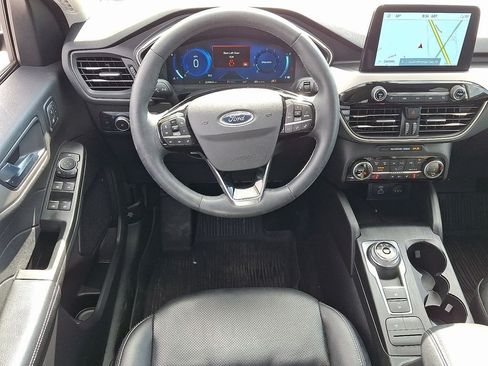 Used 2022 Ford Escape SEL w/ Technology Package AWD/4WD image 12