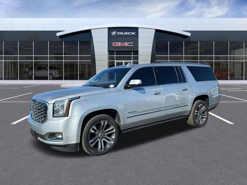 Used 2020 GMC Yukon XL Denali w/ Denali Ultimate Package image 1
