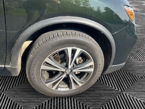 Used 2020 Nissan Rogue SV w/ Premium Package AWD/4WD image 9