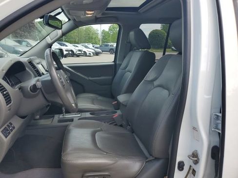Used 2019 Nissan Frontier SL AWD/4WD image 17