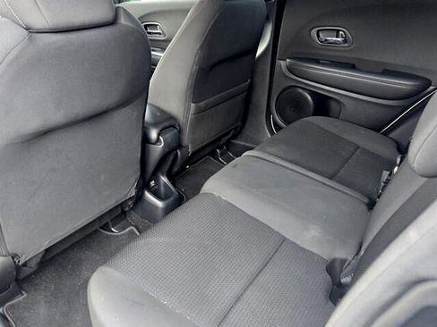 Used 2019 Honda HR-V Sport image 7