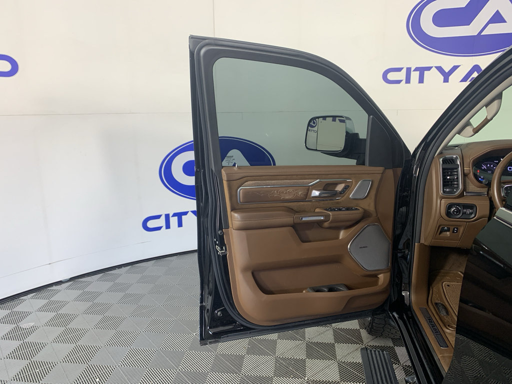 Used 2024 RAM 1500 Limited AWD/4WD image 12