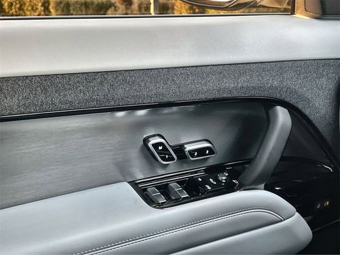 New 2026 Land Rover Range Rover Sport SE image 20