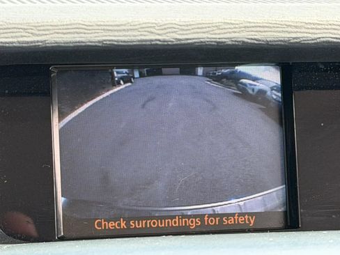 Used 2013 Toyota Sienna XLE FWD image 18