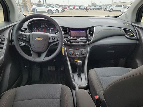 Used 2020 Chevrolet Trax LS w/ Tint and Cruise Package image 10