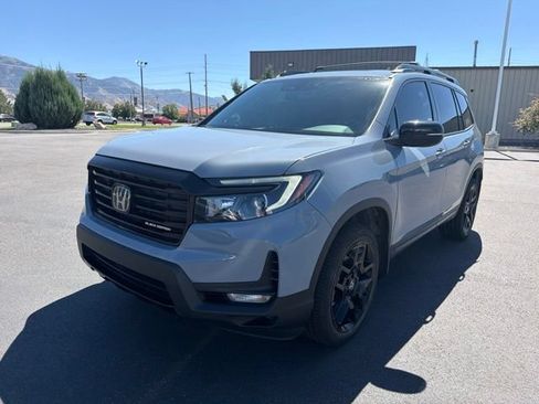 Used 2024 Honda Passport Black Edition image 3