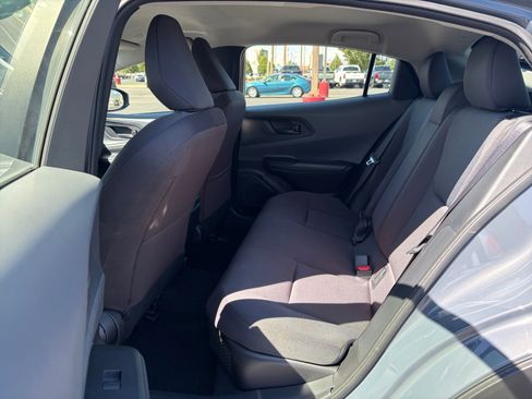Used 2025 Toyota Prius LE FWD image 25