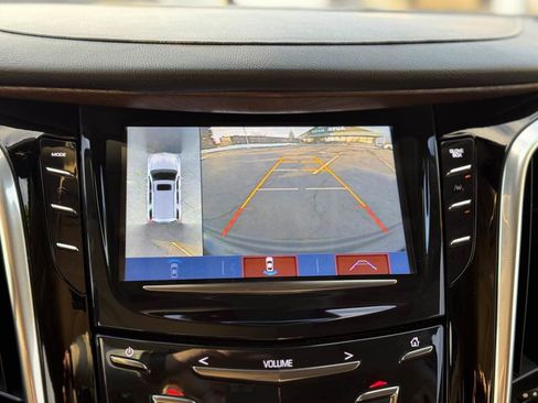 Used 2020 Cadillac Escalade Premium Luxury w/ Escalade Sport Edition image 39