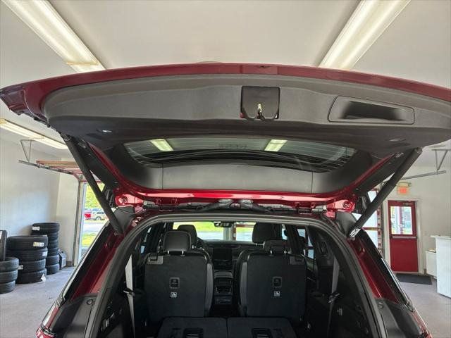 Certified 2025 Jeep Grand Cherokee L Laredo AWD/4WD image 20