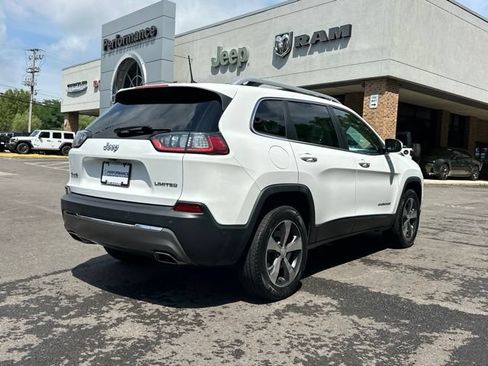 Used 2019 Jeep Cherokee Limited w/ Luxury Group AWD/4WD image 17