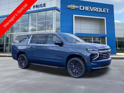 New 2025 Chevrolet Suburban LT w/ Comfort Package