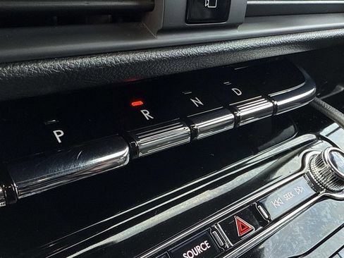 Used 2022 Lincoln Corsair Standard 4D Sport Utility w/ Equipment Group 101A image 7