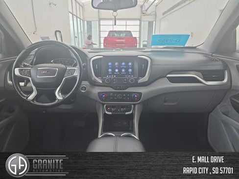 Used 2022 GMC Terrain SLT AWD/4WD image 13